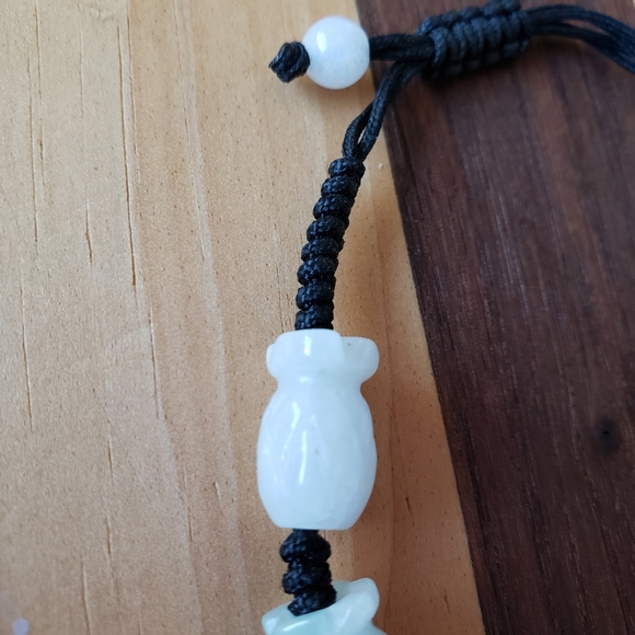 Pineapple adjustable string bracelet - Picture 2 of 5